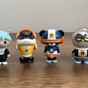 Lot 4 RYAN'S WORLD toy figures GALAXY EXPLORERS Alien, Penguin, Shark, Bear